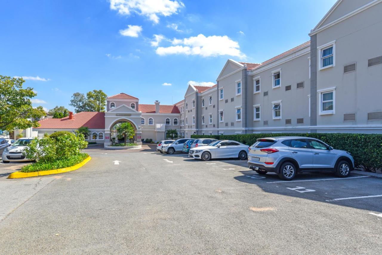 Mercure Johannesburg Randburg Exterior photo