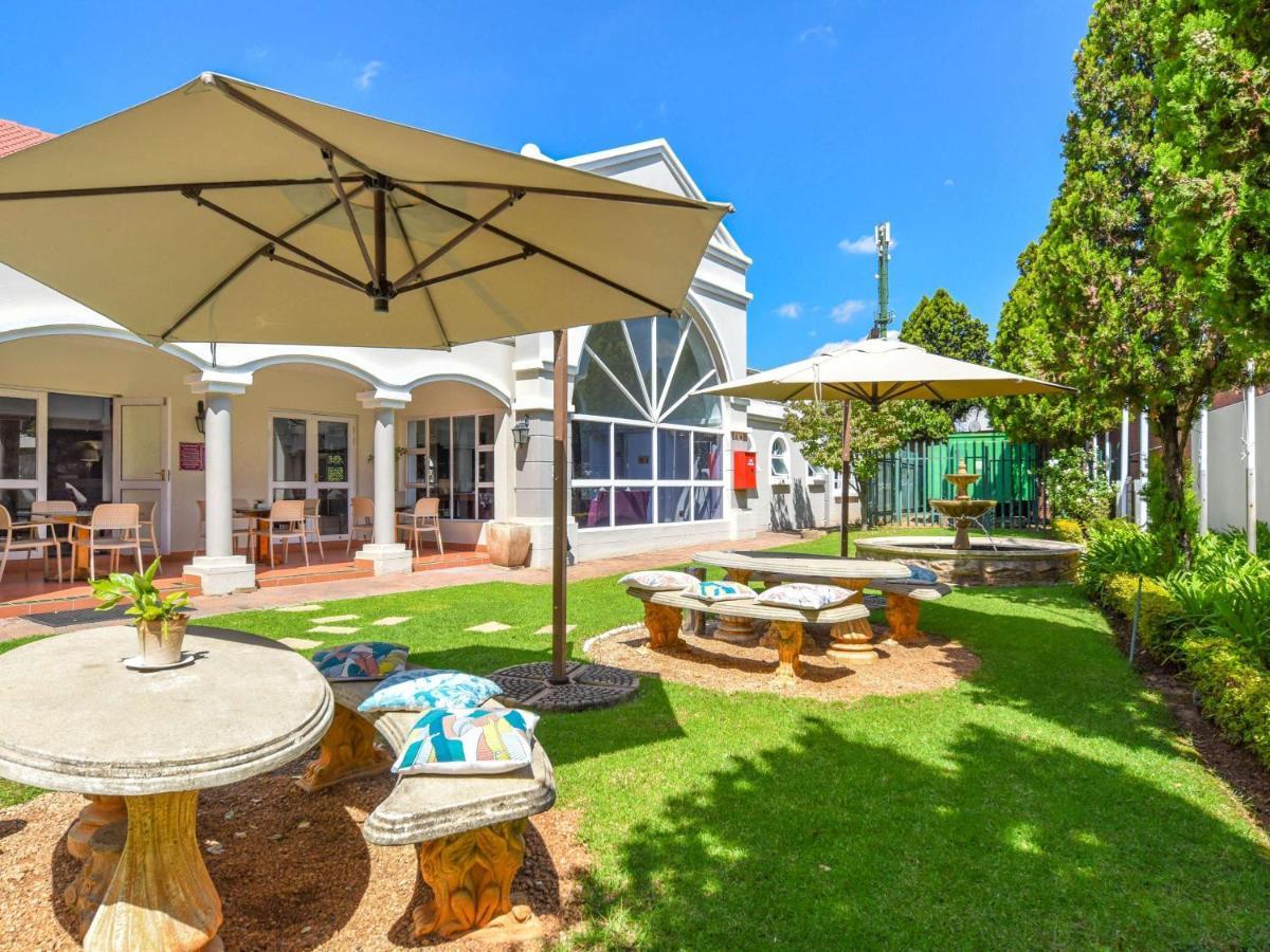 Mercure Johannesburg Randburg Exterior photo