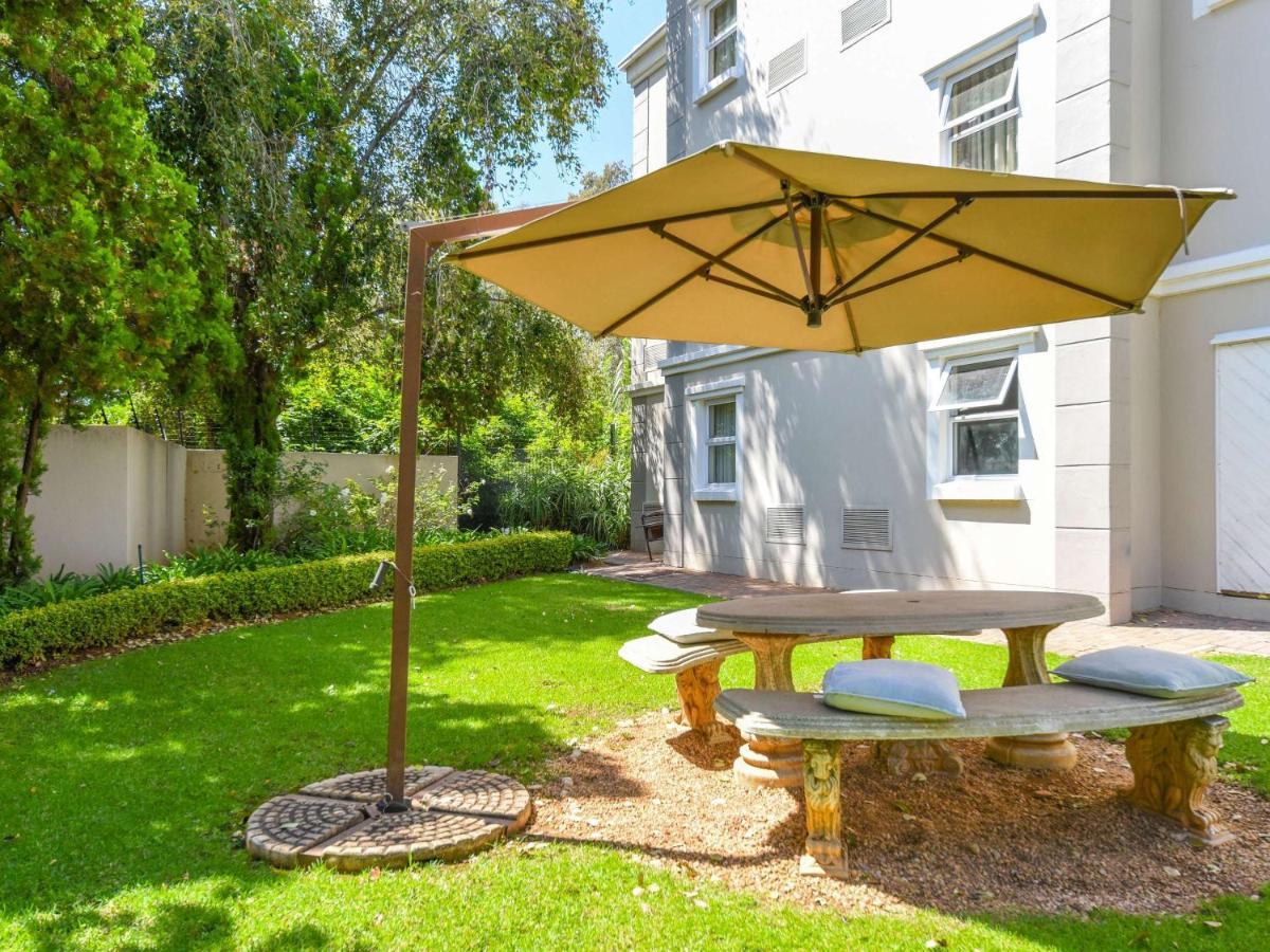 Mercure Johannesburg Randburg Exterior photo
