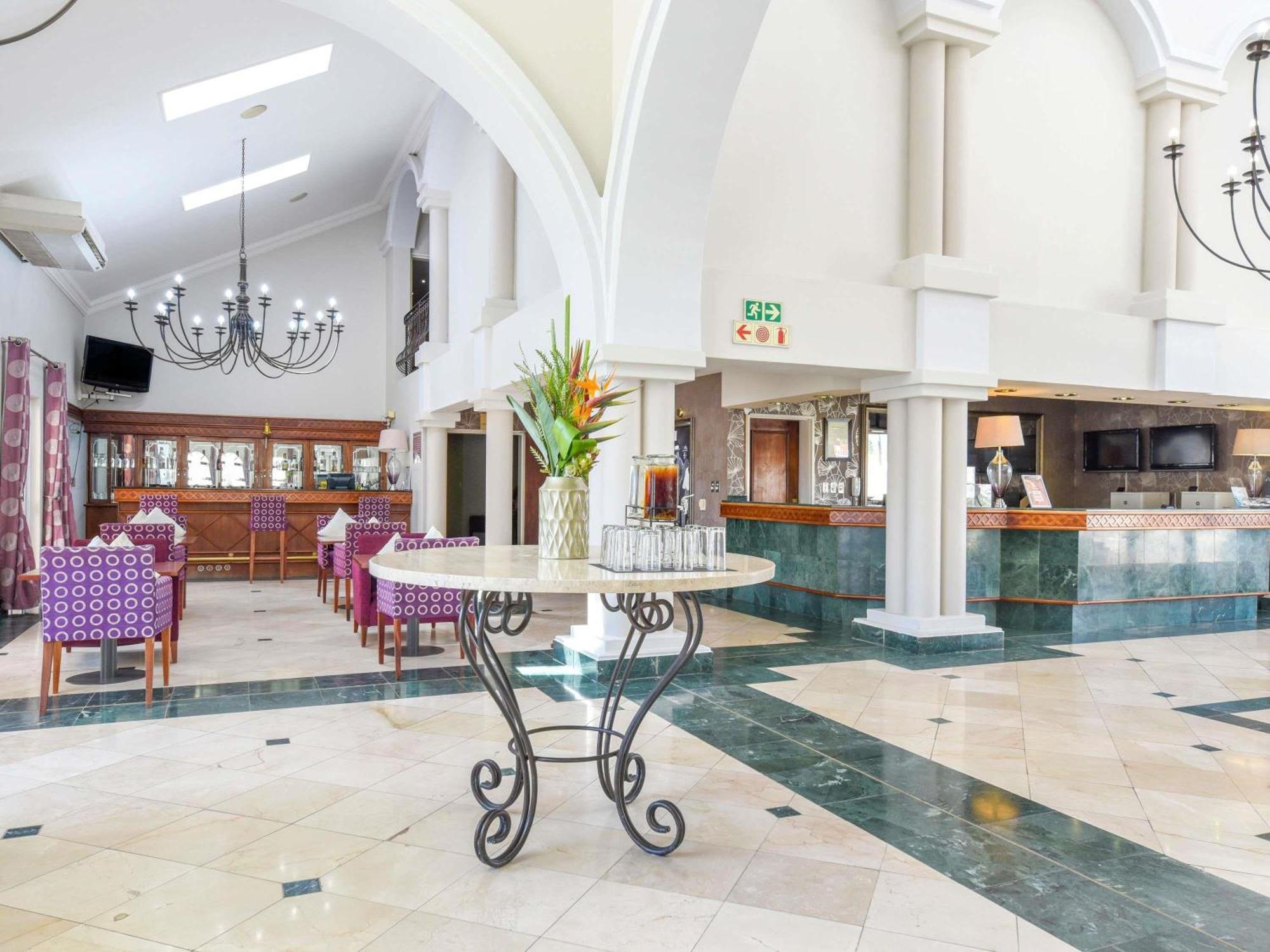 Mercure Johannesburg Randburg Exterior photo
